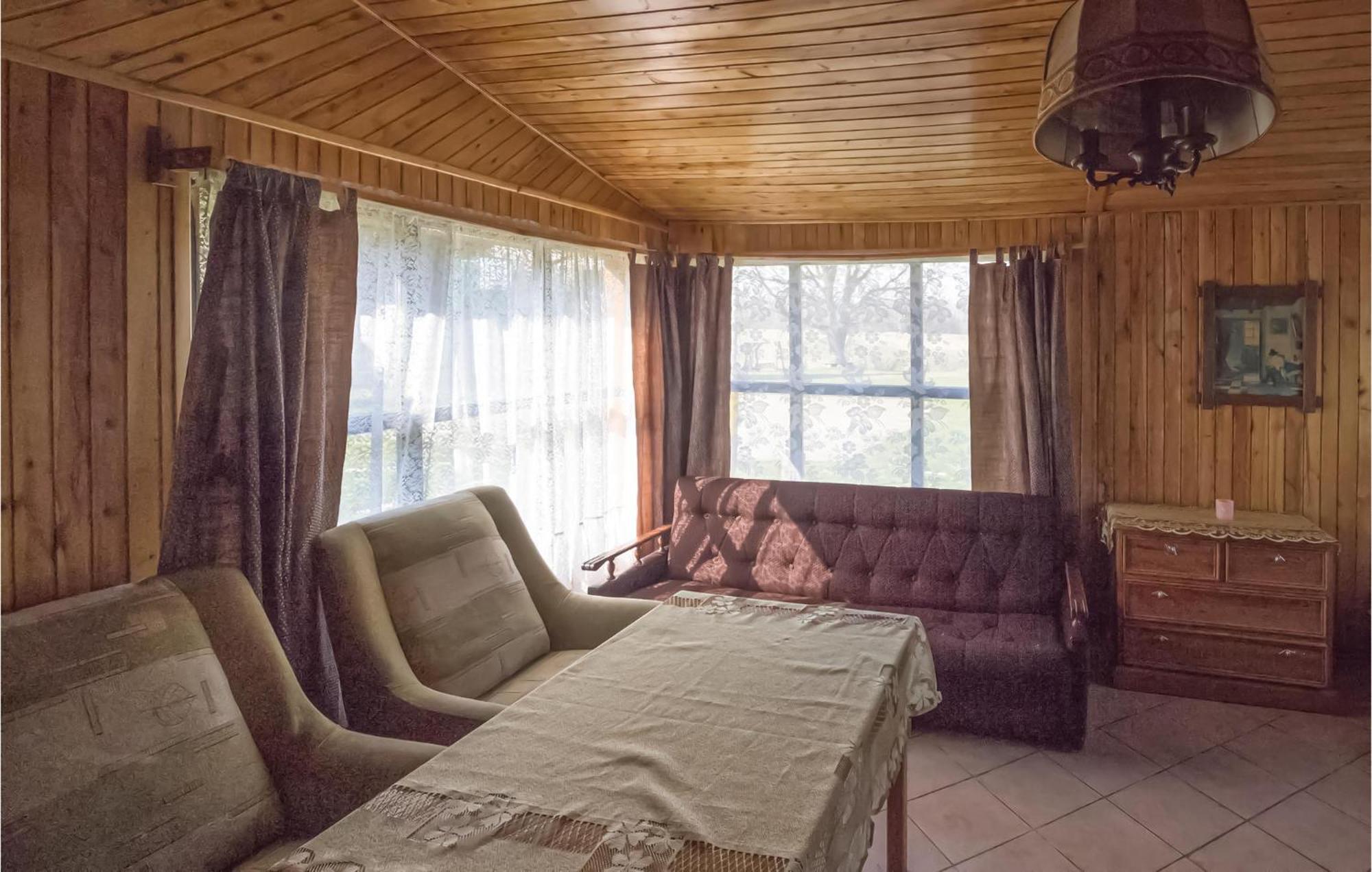 Amazing Home In Wilczeta With Kitchenette Ngoại thất bức ảnh